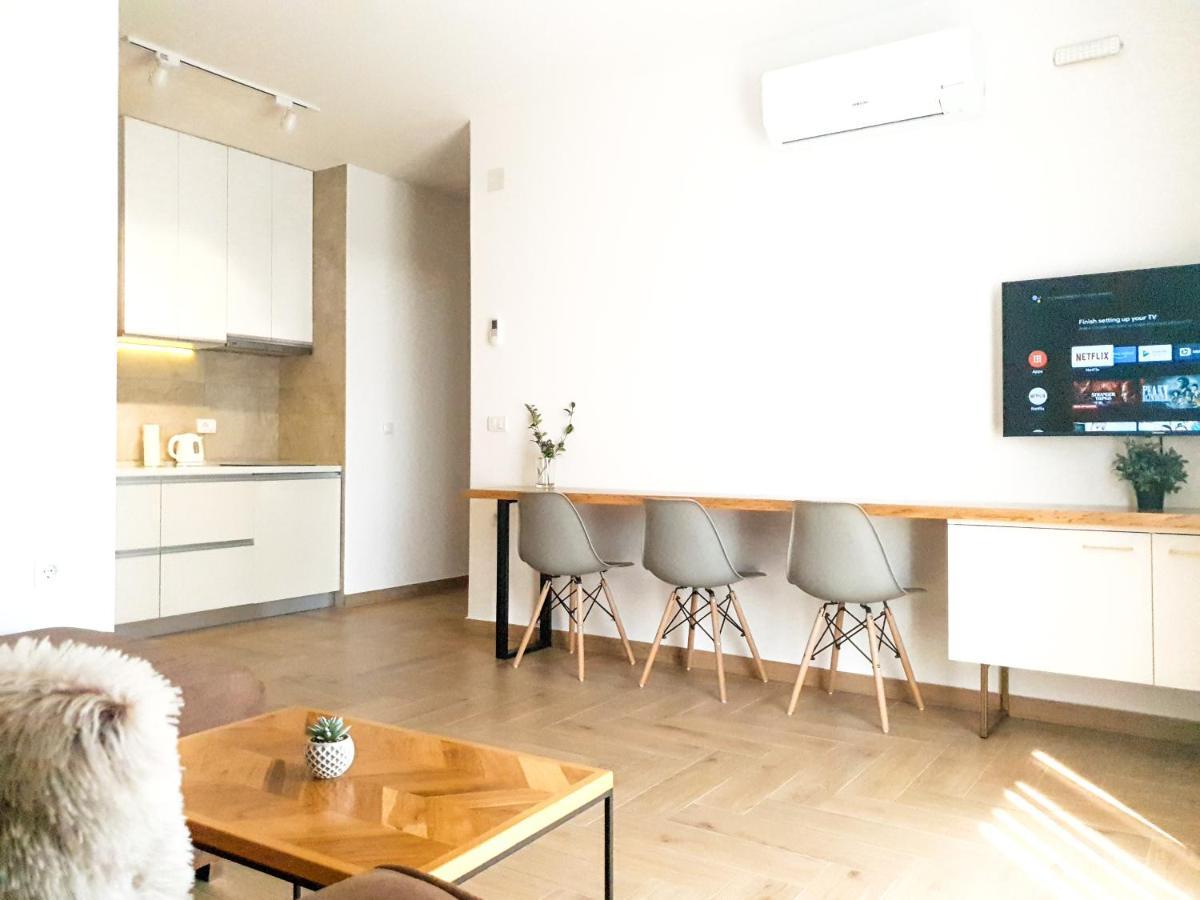 Lacasa Apartments & Restaurant Улцинь Экстерьер фото