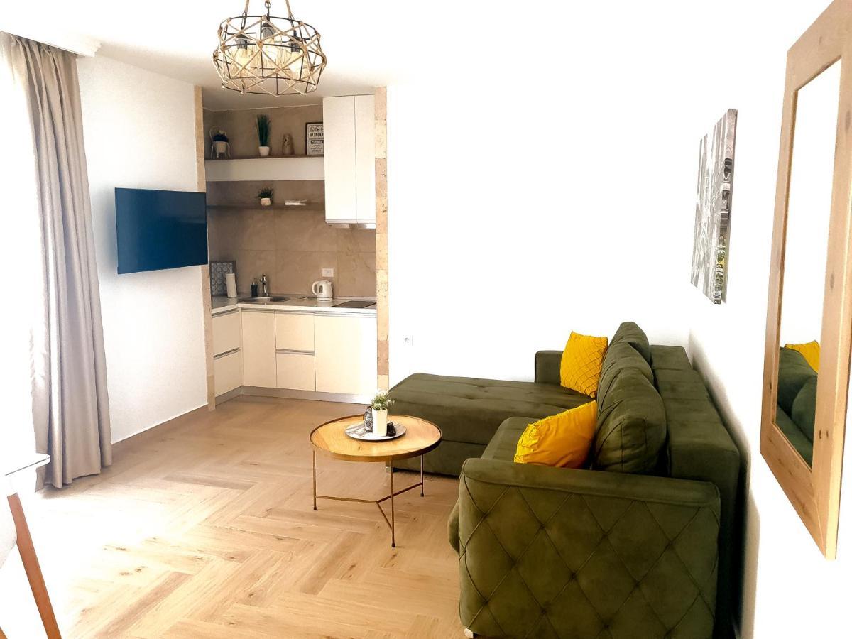 Lacasa Apartments & Restaurant Улцинь Экстерьер фото