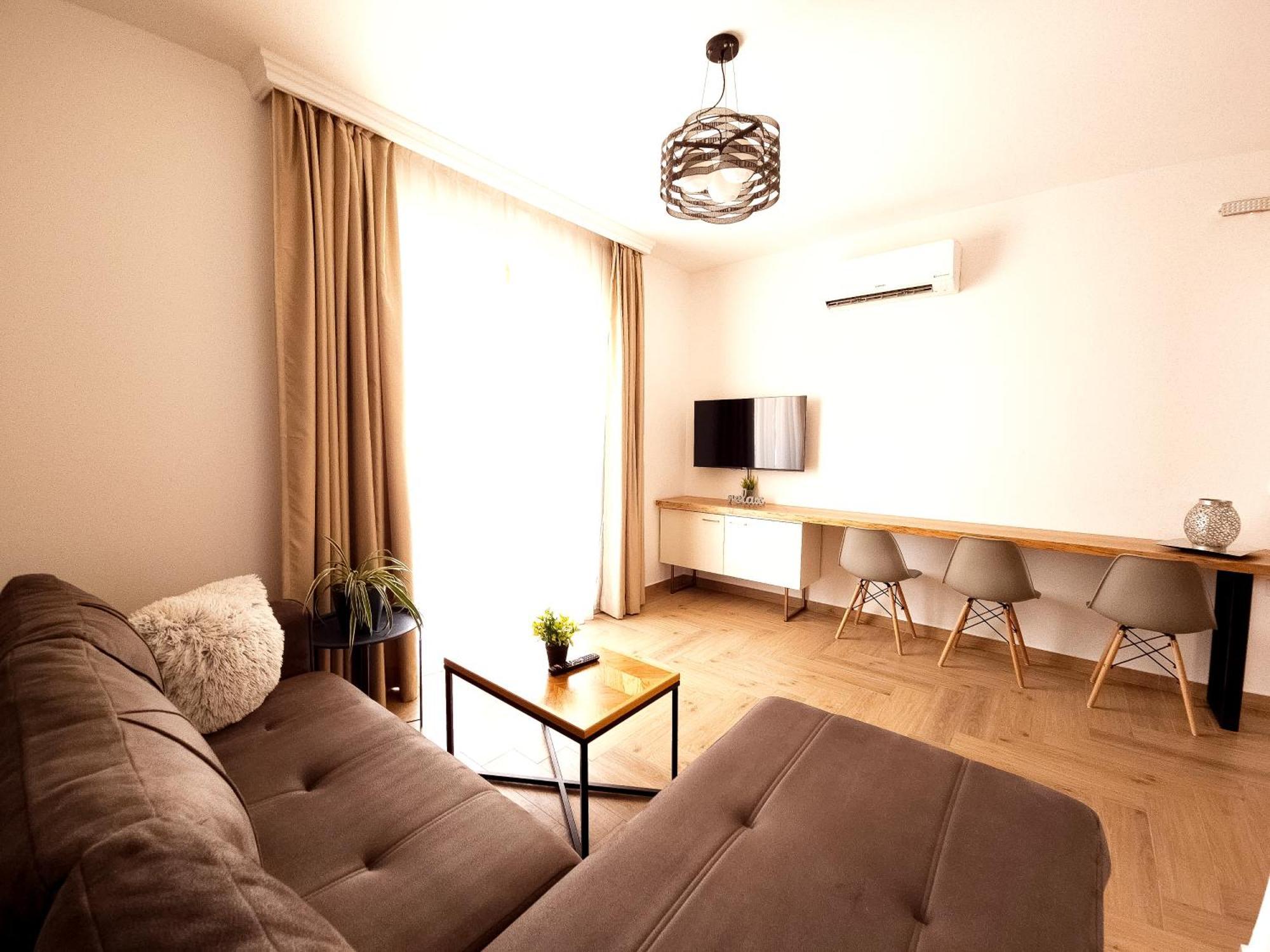 Lacasa Apartments & Restaurant Улцинь Экстерьер фото