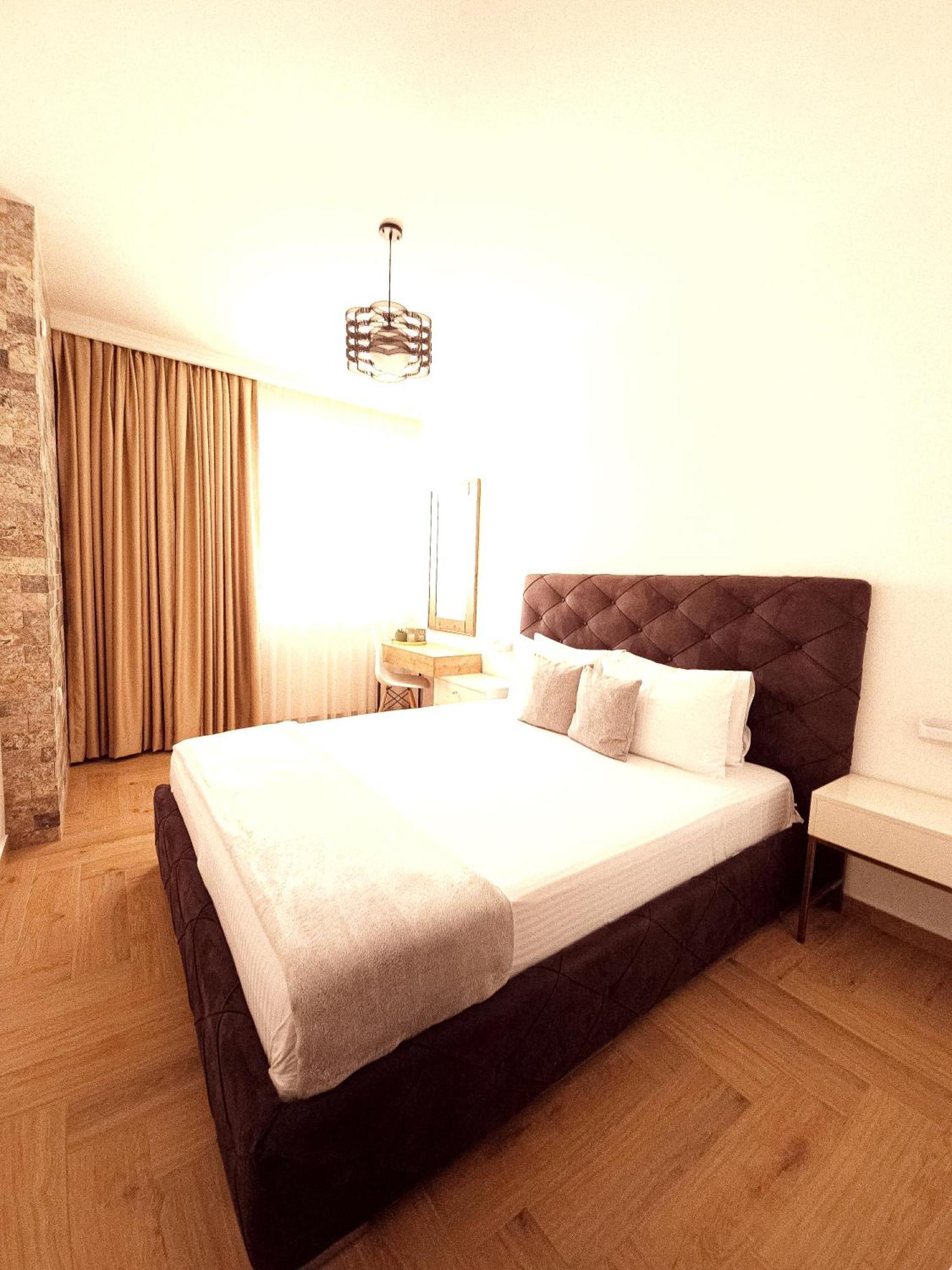 Lacasa Apartments & Restaurant Улцинь Экстерьер фото
