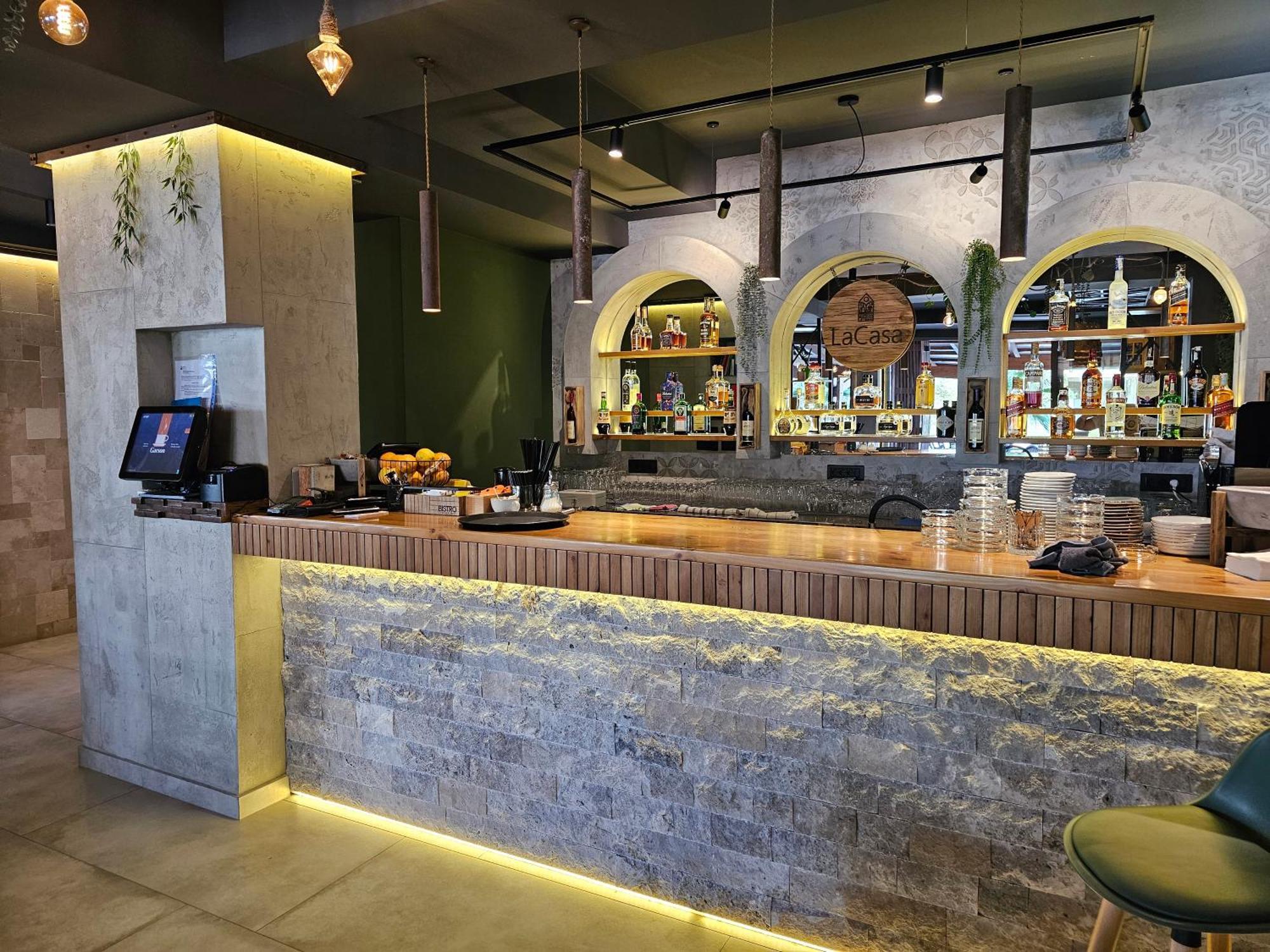 Lacasa Apartments & Restaurant Улцинь Экстерьер фото